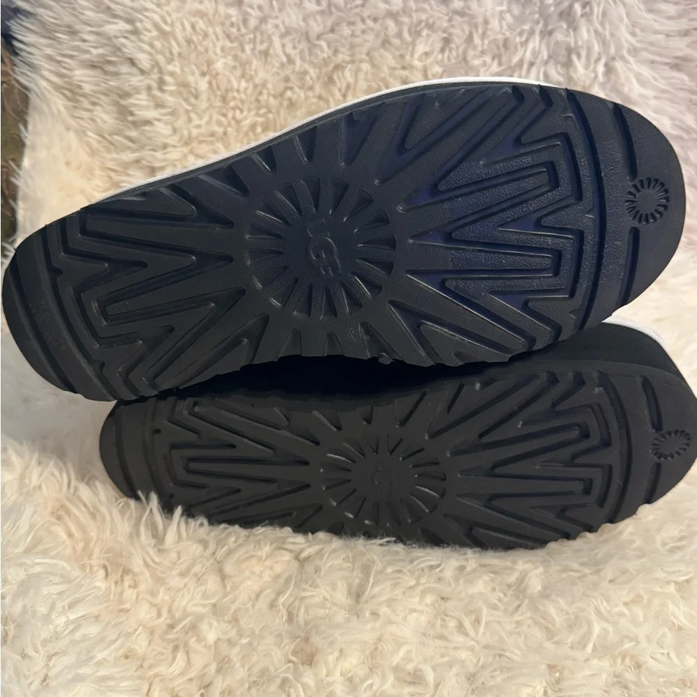 UGG step into